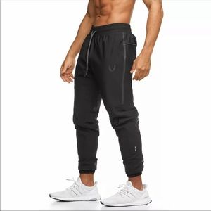 ASRV (Tetra)  from 2019 .( signature utility joggers. Brand new with tags ! NWT